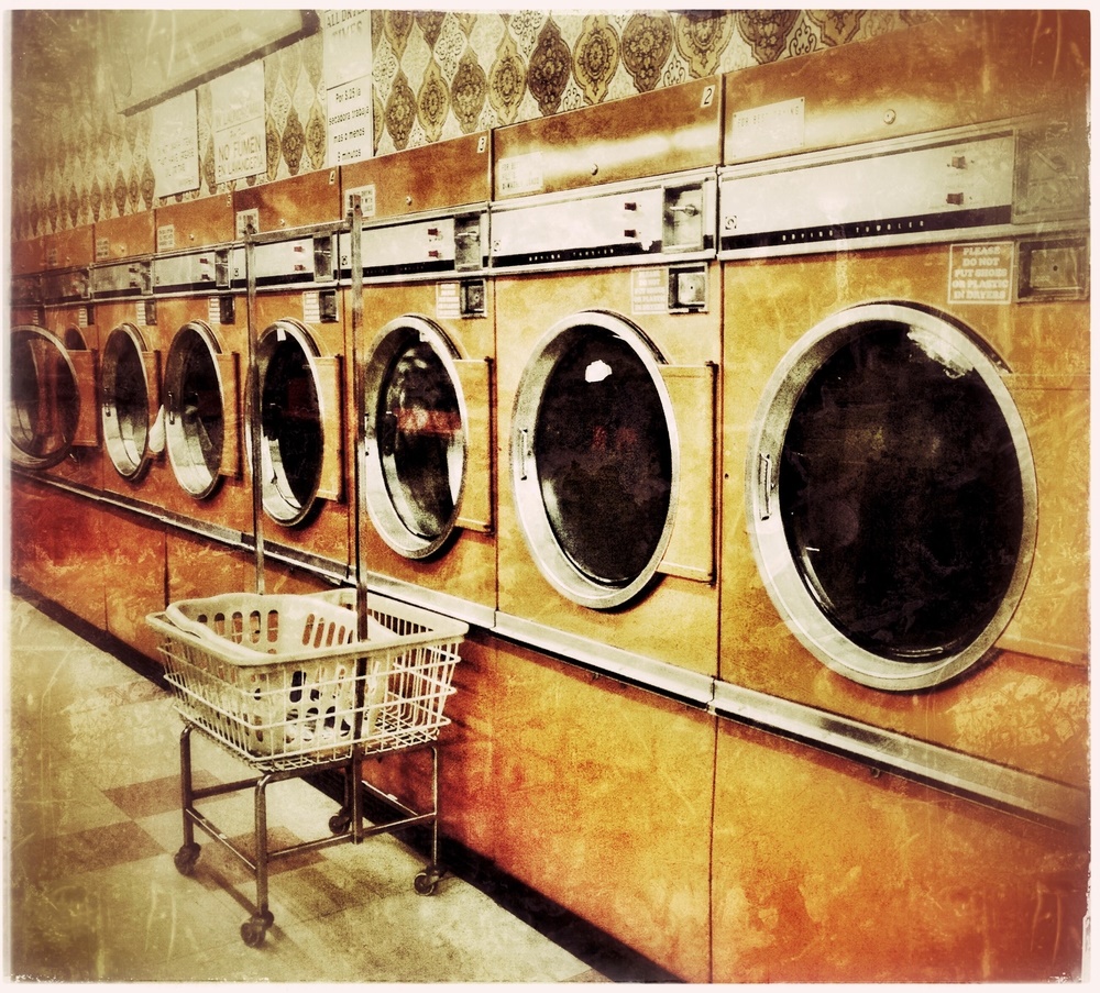 Banco de imágenes shutterstock (Laundromat)